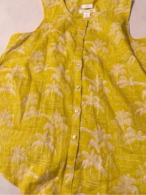 C&C California 100% Linen Yellow Palm-Print Sleeveless Button Shirt